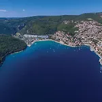 Gorgeous In בית נופש