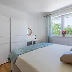 Gorgeous In בית נופש