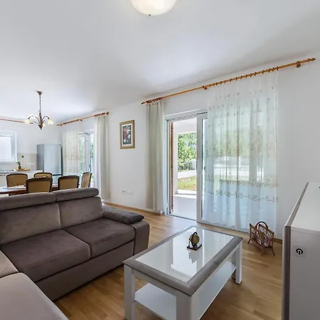 Ferienhaus In With Kitchen