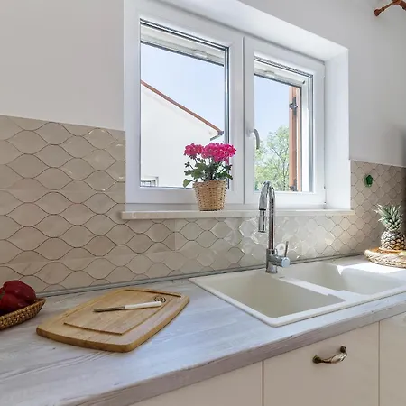In With Kitchen *