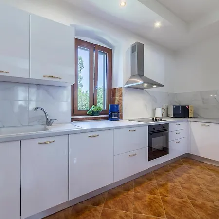 In Labin With Kitchen * Labin (Istria)