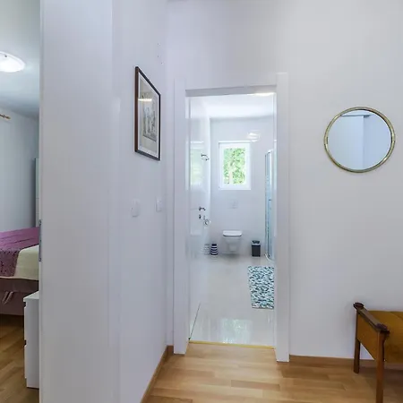 Ferienhaus In With Kitchen *