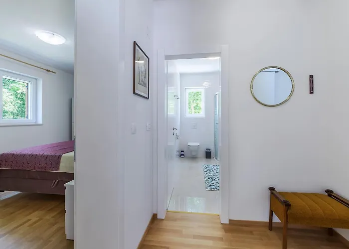 Dom wakacyjny 6 Bedroom Cozy In *