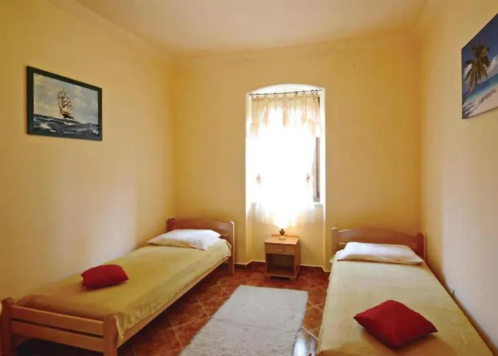 6 Bedroom Cozy In Dom wakacyjny Labin (Istria)