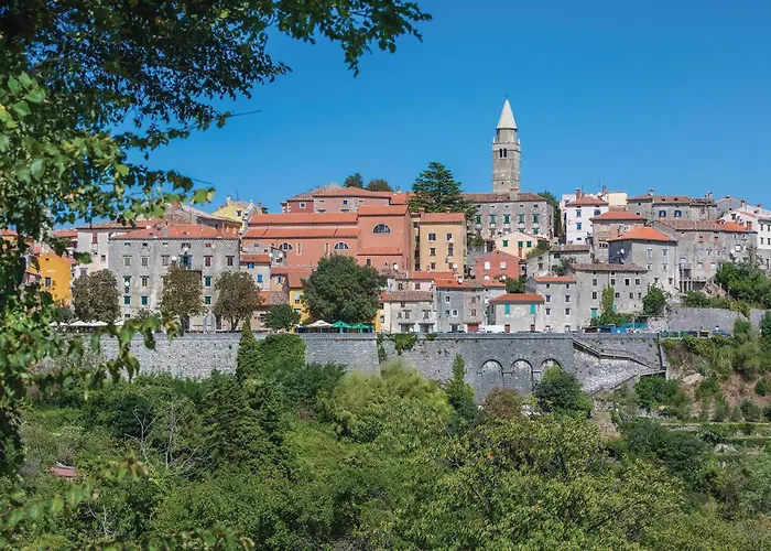 6 Bedroom Cozy In Labin (Istria)